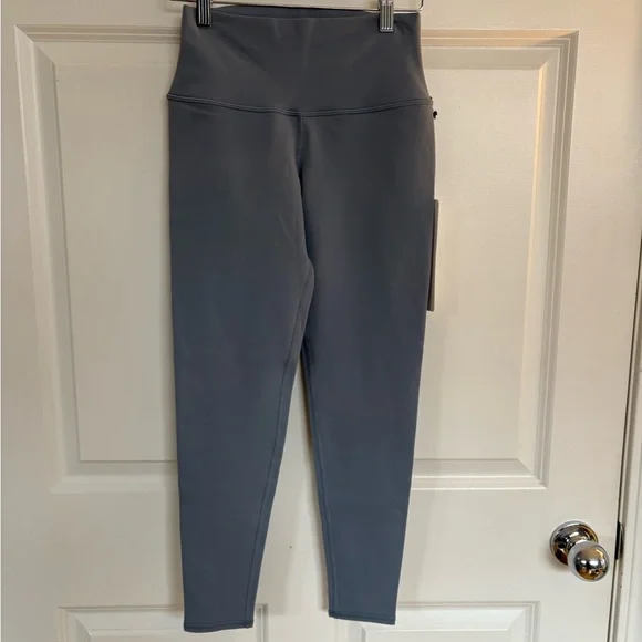 ALO airbrush 7/8 leggings in Steel Blue - Picture 4 of 4